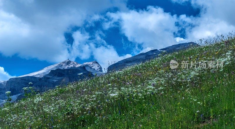 白云石Alta Badia Gadertal